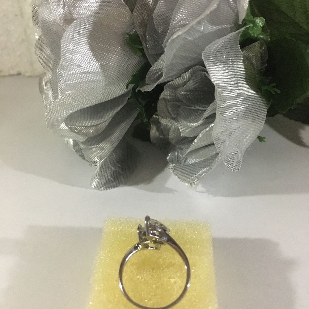 MARQUISE CUT RING SIZE 7 - Picture 5 of 5
